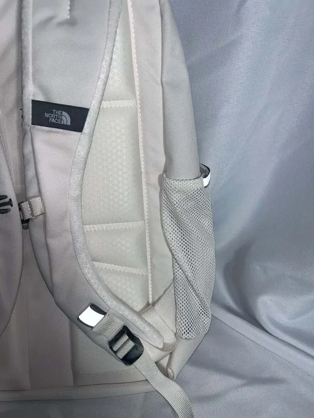 New The North Face Women's Jester Luxe Backpack 27L Gardenia White